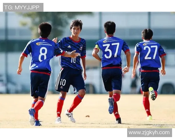 大阪钢巴迎战东京FC争夺联赛关键三分的激烈对决